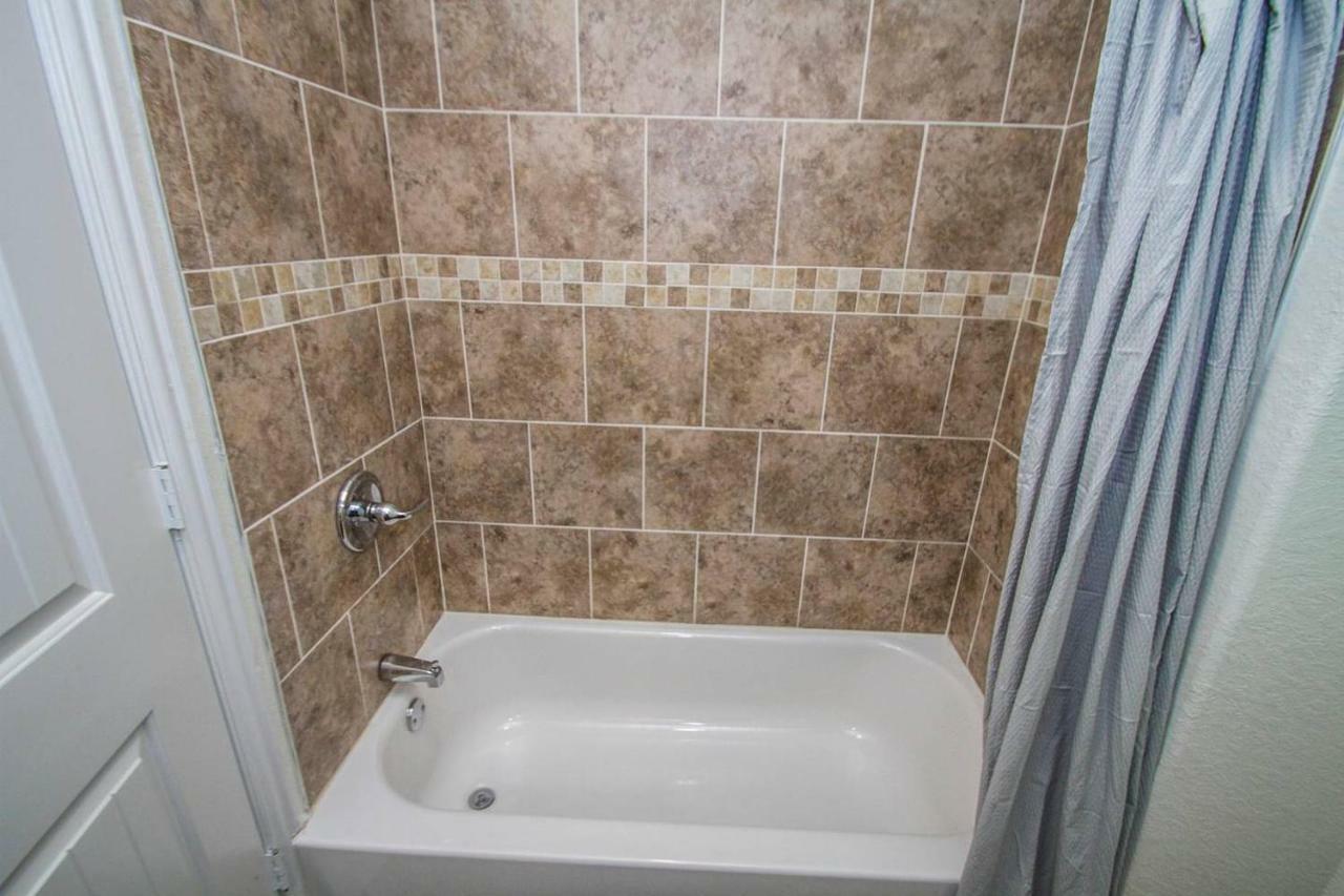דירות סן אנטוניו Hays St Cozy Remodeled 2Br/2Ba House Sleeps 8 מראה חיצוני תמונה