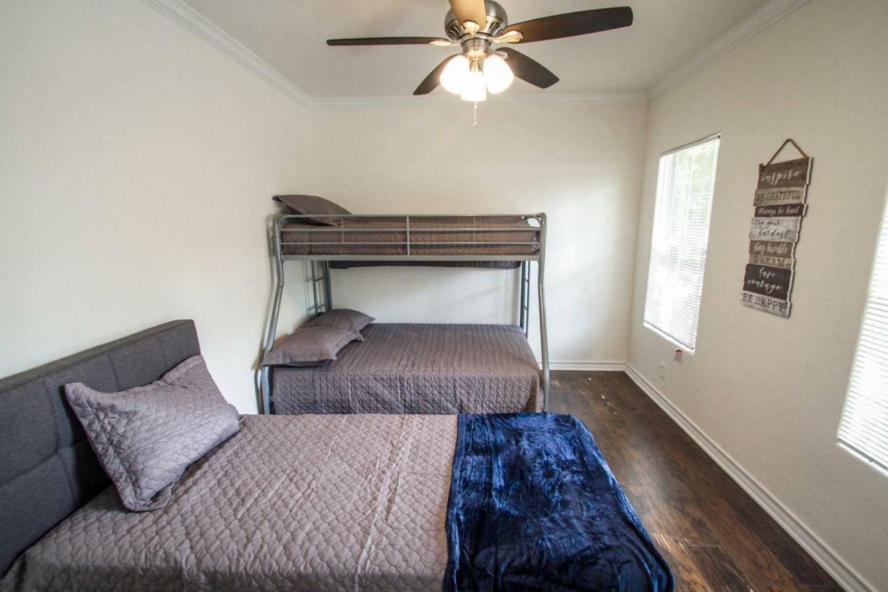 דירות סן אנטוניו Hays St Cozy Remodeled 2Br/2Ba House Sleeps 8 מראה חיצוני תמונה