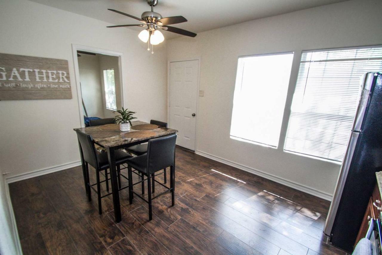דירות סן אנטוניו Hays St Cozy Remodeled 2Br/2Ba House Sleeps 8 מראה חיצוני תמונה