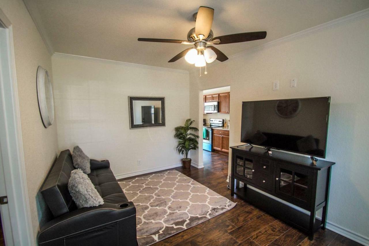 דירות סן אנטוניו Hays St Cozy Remodeled 2Br/2Ba House Sleeps 8 מראה חיצוני תמונה