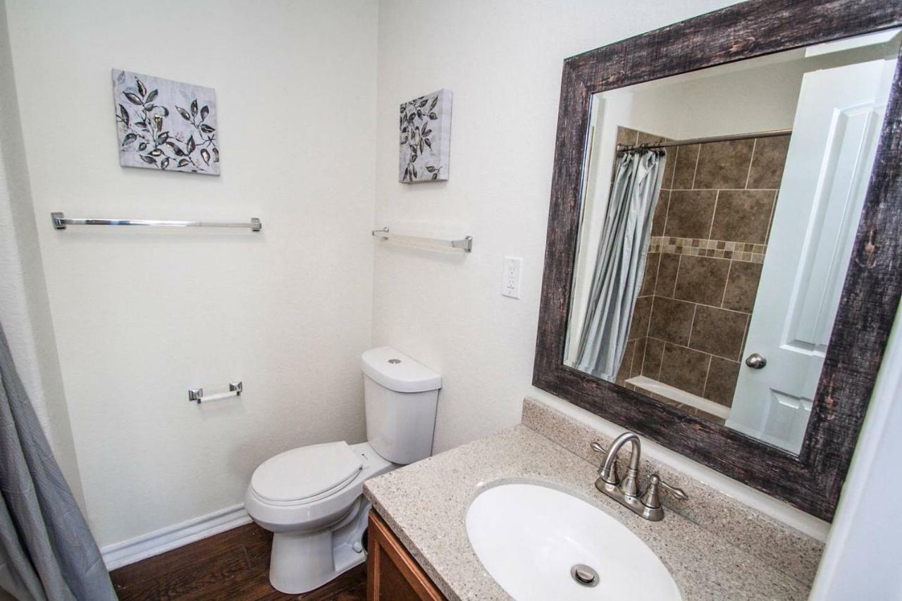 דירות סן אנטוניו Hays St Cozy Remodeled 2Br/2Ba House Sleeps 8 מראה חיצוני תמונה