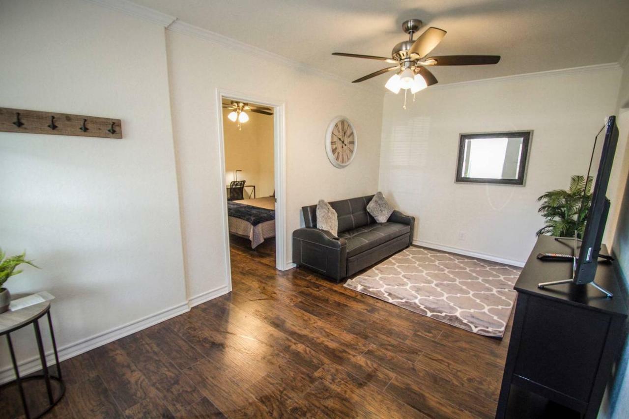 דירות סן אנטוניו Hays St Cozy Remodeled 2Br/2Ba House Sleeps 8 מראה חיצוני תמונה