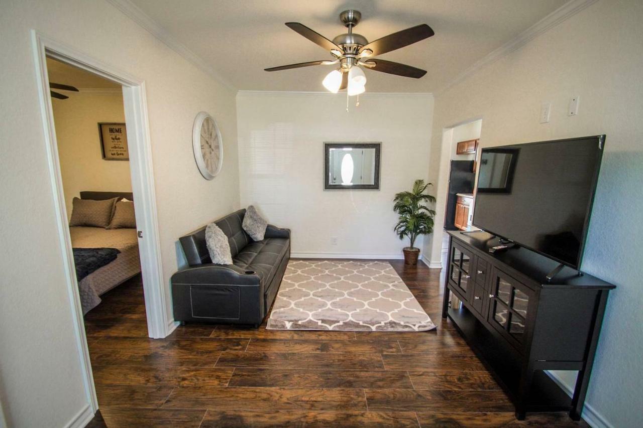 דירות סן אנטוניו Hays St Cozy Remodeled 2Br/2Ba House Sleeps 8 מראה חיצוני תמונה